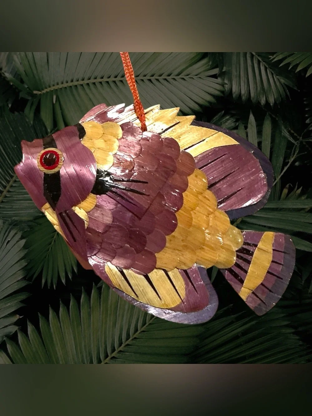VTG Handcrafted Raffia Tropical Fish Christmas Ornament Detailed Features